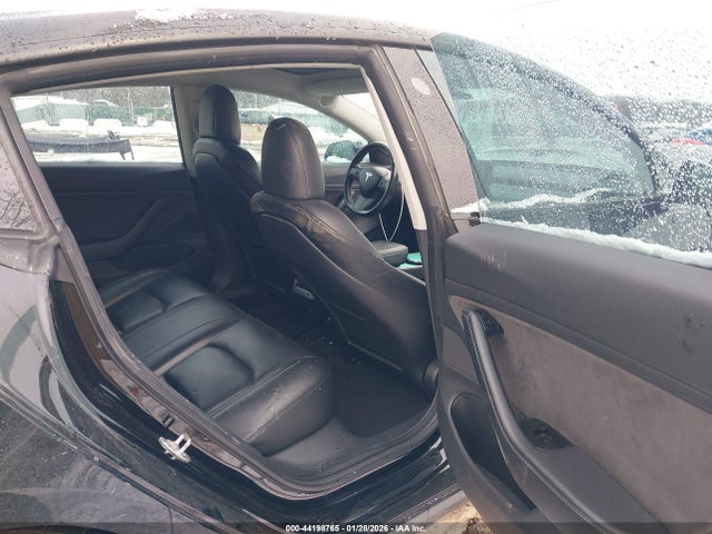 Продаж на аукціоні авто 2018 Tesla Model 3 Long Range/performance, vin: 5YJ3E1EB7JF170471, номер лоту: 44198765