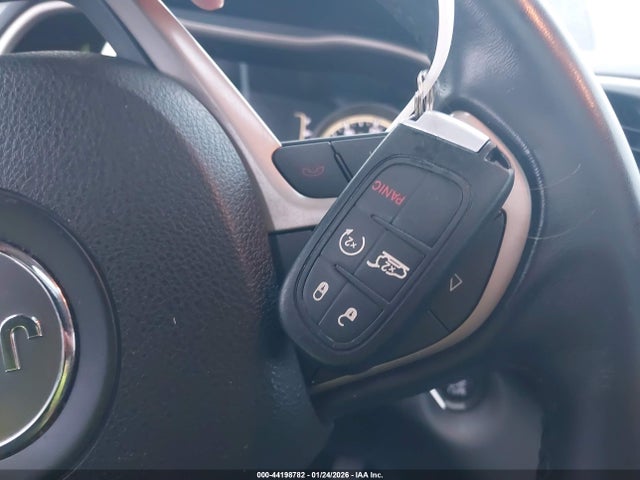 2016 JEEP CHEROKEE 1C4PJMCSXGW111131 Photo 10