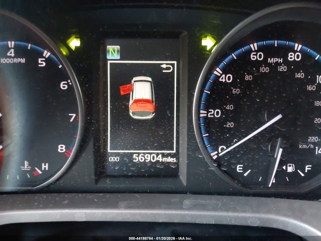Toyota RAV4 LE 2017 JTMZFREV5HJ111485 Image 16