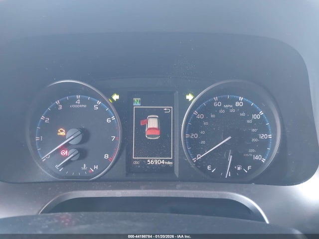 Toyota RAV4 LE 2017 JTMZFREV5HJ111485 Image 7