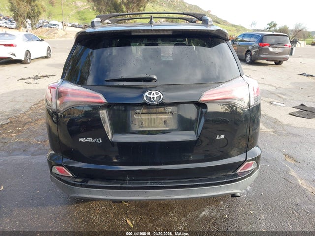 2T3ZFREV2GW246469 Toyota RAV4 LE