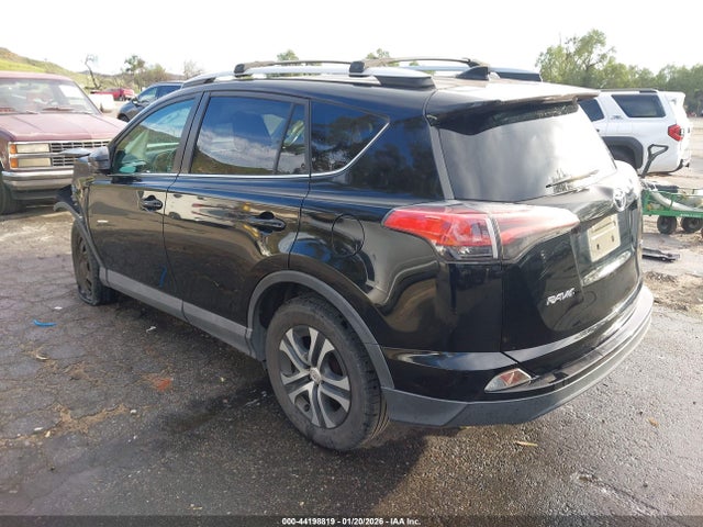 2T3ZFREV2GW246469 Toyota RAV4 LE