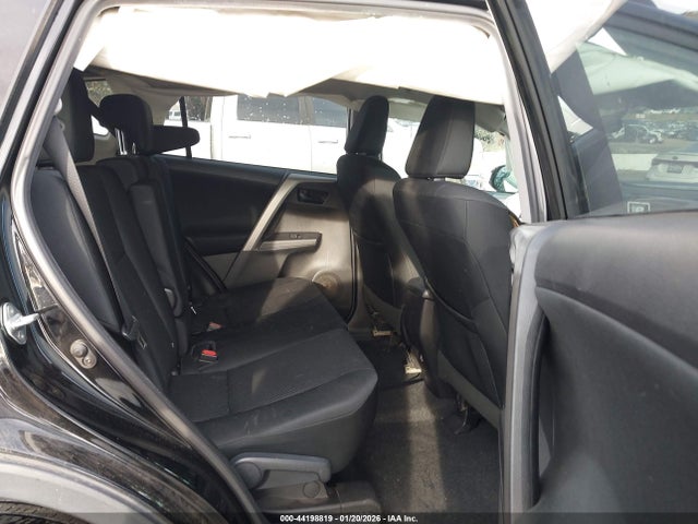2T3ZFREV2GW246469 Toyota RAV4 LE