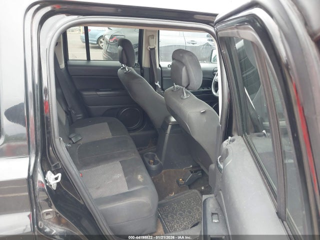 Jeep Patriot Latitude 2014 1C4NJRFB6ED608539 Image 8