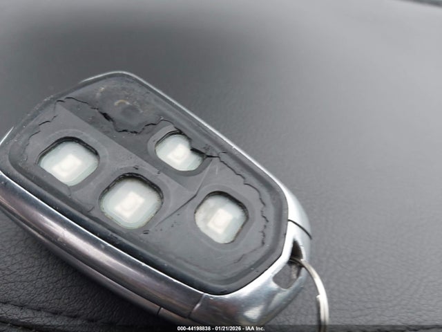 2017 CADILLAC XT5 1GYKNDRS8HZ141258 Photo 10