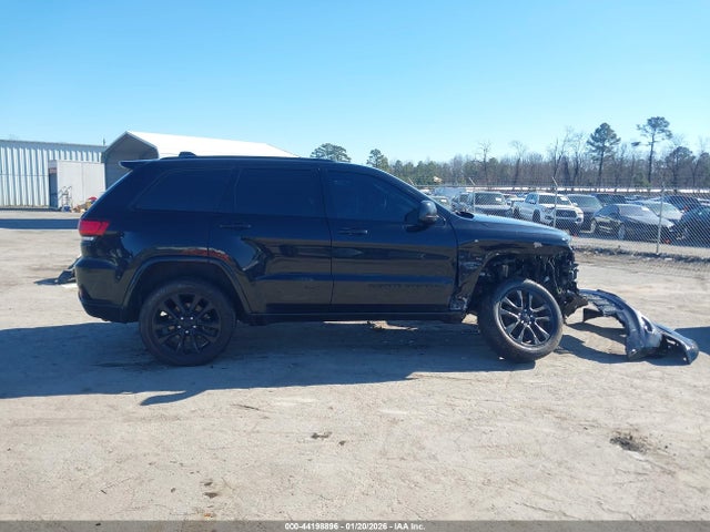 1C4RJFAG1NC119992 Jeep Grand Cherokee Wk Laredo X 4x4
