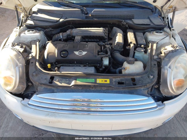 2010 MINI COOPER WMWMR3C57ATU98761 Photo 9
