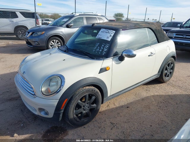 2010 MINI COOPER WMWMR3C57ATU98761 Photo 1