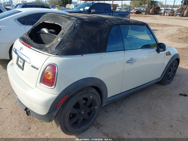 2010 MINI COOPER WMWMR3C57ATU98761 Photo 3