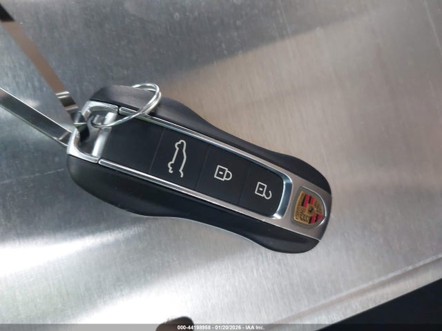 2022 PORSCHE CAYENNE WP1AA2AY8NDA05026 Photo 10