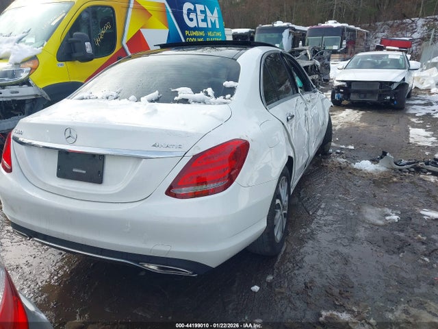 Продаж на аукціоні авто 2015 Mercedes-benz C 300 4matic, vin: 55SWF4KB9FU093303, номер лоту: 44199010