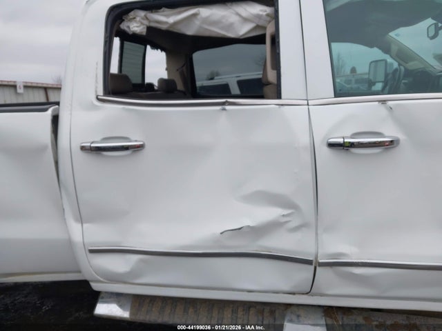 GMC Sierra 2500hd Denali 2015 1GT120E89FF618341 Image 17