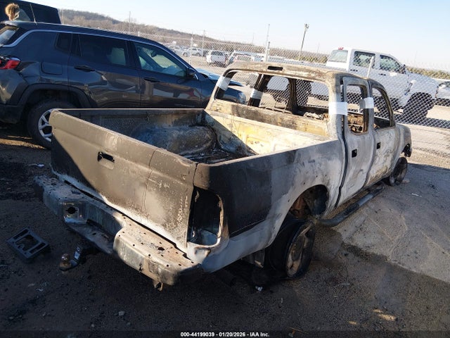44199039 :رقم المزاد ، 5TEHN72N21Z813721 vin ، 2001 Toyota Tacoma Base V6 مزاد بيع