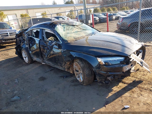 2022 AUDI A5 SPORTBACK WAUCBCF56NA006167 Photo 0