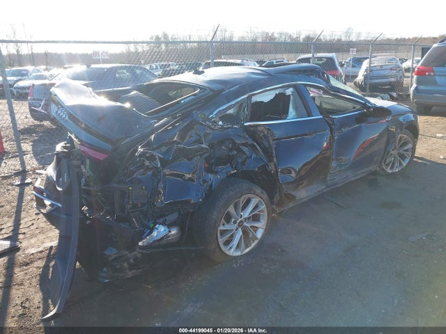 2022 AUDI A5 SPORTBACK WAUCBCF56NA006167 Photo 3