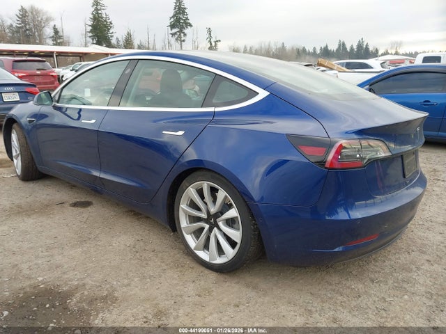 2020 TESLA MODEL 3 5YJ3E1ECXLF586820 Photo 2