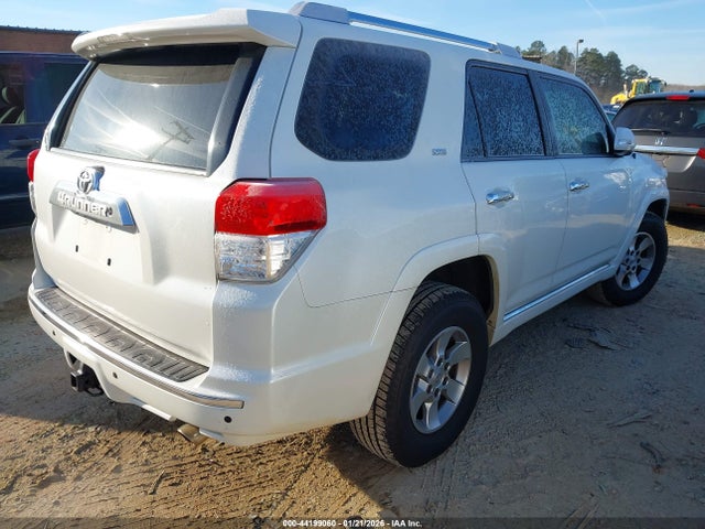 2013 TOYOTA 4RUNNER JTEZU5JR9D5061499 Photo 3