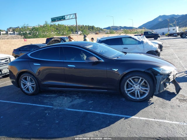 Aukcja sprzedaży 2013 Tesla Model S, vin: 5YJSA1CN0DFP11465, numer aukcji: 44199076