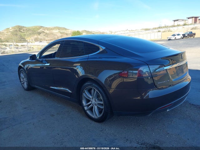 2013 TESLA MODEL S 5YJSA1CN0DFP11465 Photo 2