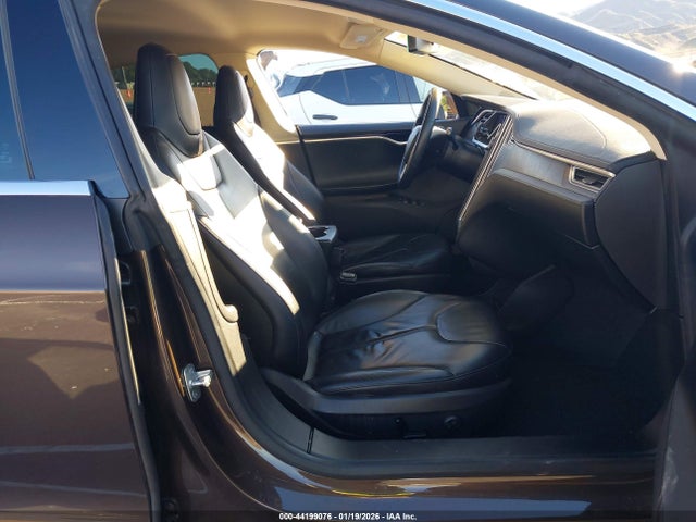 2013 TESLA MODEL S 5YJSA1CN0DFP11465 Photo 4