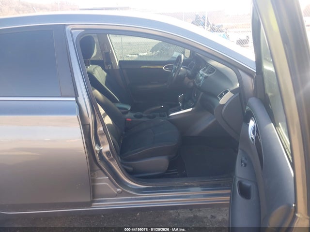 3N1AB7AP9JL663528 Nissan SENTRA SV