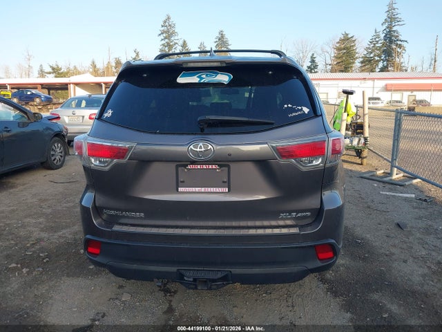 Toyota Highlander Xle V6 2016 5TDJKRFH7GS270611 Image 16