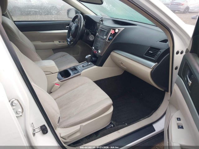 4S4BRBCC4E3305096 Subaru Outback 2.5i Premium