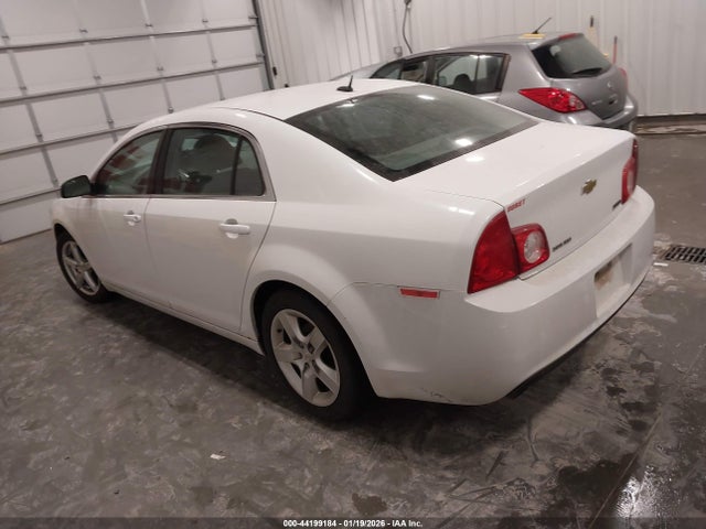 2011 CHEVROLET MALIBU 1G1ZA5EU4BF315762 Photo 2