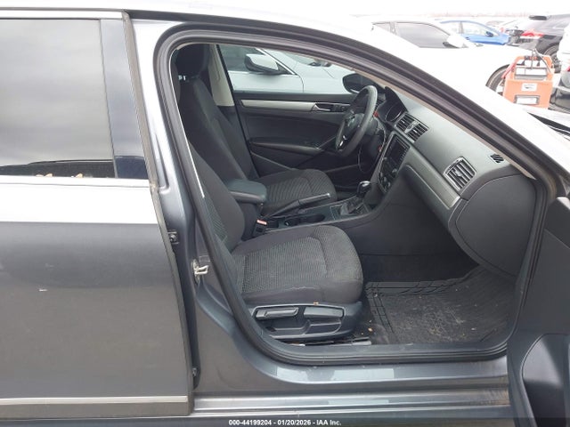 Volkswagen Passat 1.8t S 2016 1VWAT7A32GC014159 Image 5