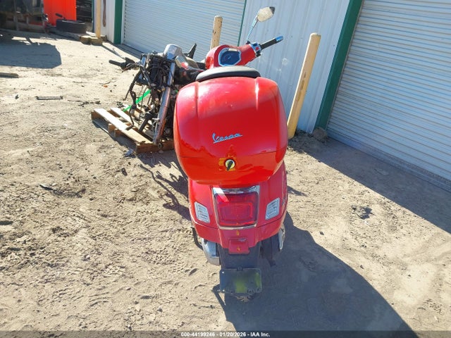 ZAPMD39M6R5200926 Vespa Gts/sei Giorni 300