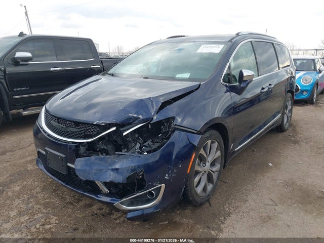 44199276 :رقم المزاد ، 2C4RC1GGXJR245869 vin ، 2018 Chrysler Pacifica Limited مزاد بيع