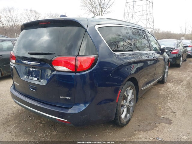 44199276 :رقم المزاد ، 2C4RC1GGXJR245869 vin ، 2018 Chrysler Pacifica Limited مزاد بيع