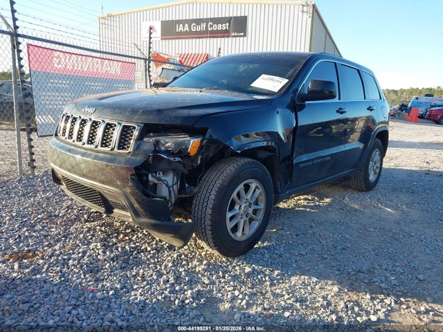 1C4RJEAG1JC246701 Jeep Grand Cherokee Laredo 4x2