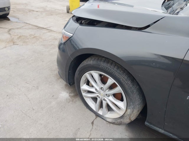 1G1ZD5STXJF224478 Chevrolet MALIBU LT