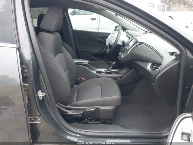 1G1ZD5STXJF224478 Chevrolet MALIBU LT
