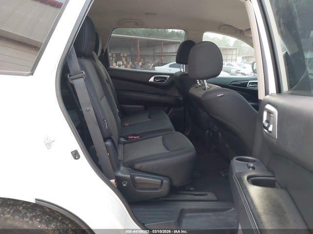 Продажа на аукционе авто 2018 Nissan Pathfinder Sv, vin: 5N1DR2MM5JC644461, номер лота: 44199362