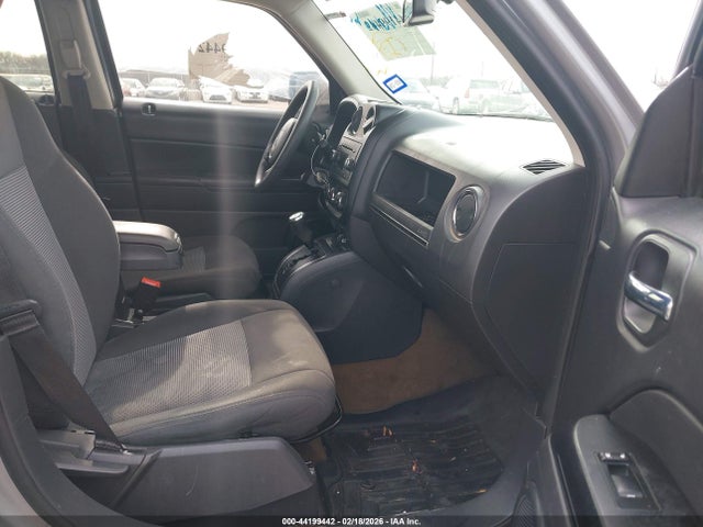 1C4NJPBB0GD576622 Jeep Patriot Sport