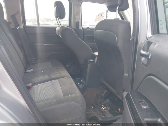 1C4NJPBB0GD576622 Jeep Patriot Sport