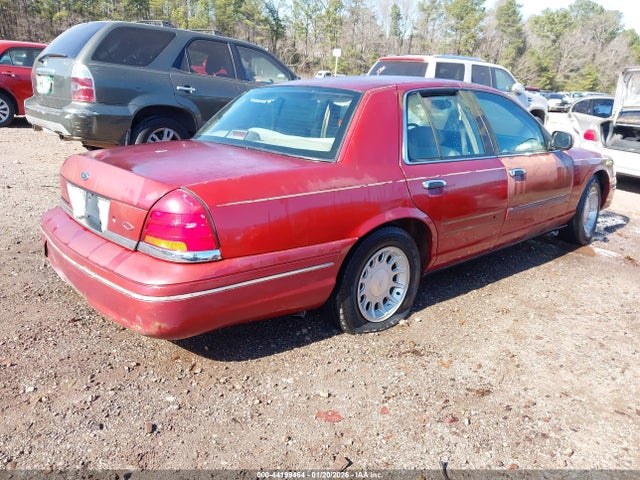 1999 FORD CROWN VICTORIA 2FAFP74W3XX220764 Photo 3