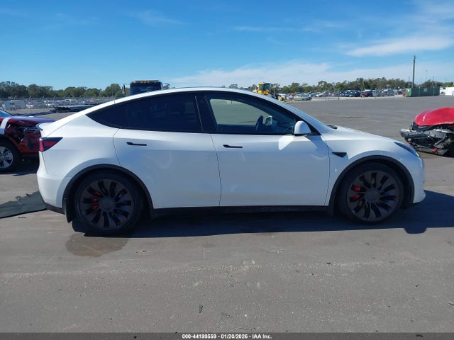 7SAYGDEF4NF337754 Tesla Model Y Performance Dual Motor All-wheel Drive