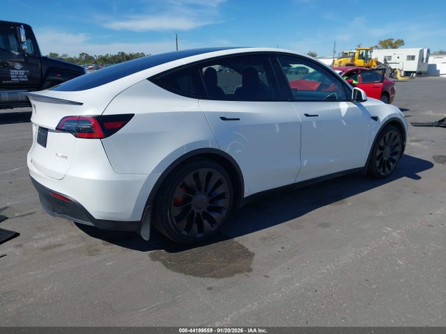 2022 TESLA MODEL Y 7SAYGDEF4NF337754 Photo 3