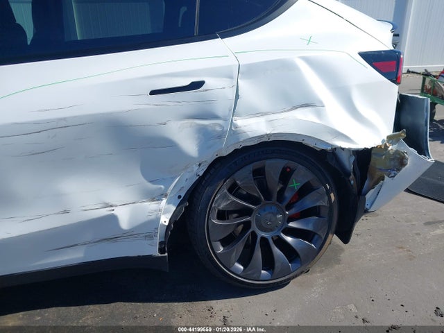 2022 TESLA MODEL Y 7SAYGDEF4NF337754 Photo 5