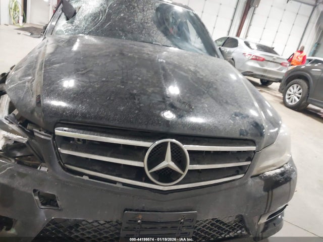 Продаж на аукціоні авто 2014 Mercedes-benz C-class C 250 Sport, vin: WDDGF4HB8EG238595, номер лоту: 44199574