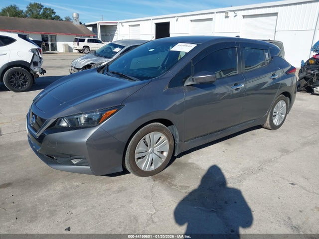 1N4AZ1CP3KC300728 Nissan LEAF S