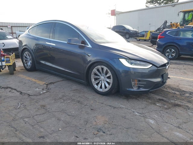 2017 TESLA MODEL X 5YJXCBE20HF063821 Photo 0