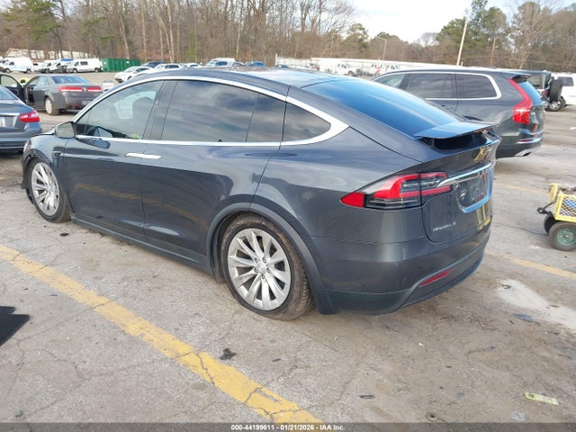 2017 TESLA MODEL X 5YJXCBE20HF063821 Photo 2