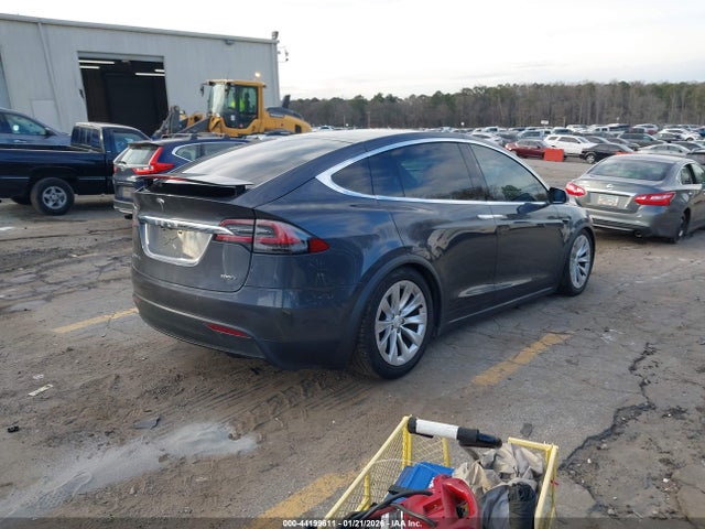 2017 TESLA MODEL X 5YJXCBE20HF063821 Photo 3