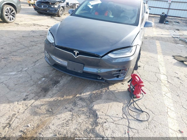 2017 TESLA MODEL X 5YJXCBE20HF063821 Photo 5