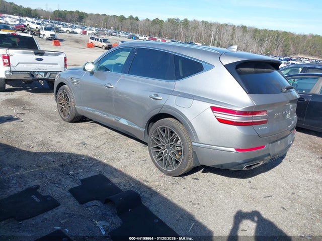 2022 GENESIS GV80 KMUHBDSB2NU092096 Photo 2