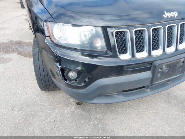 1C4NJCBAXHD147196 Jeep Compass Sport Fwd